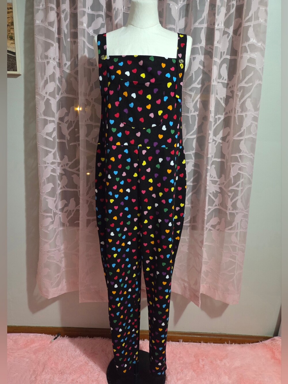 SHEIN Black Sleeveless Heart Print Jumpsuit